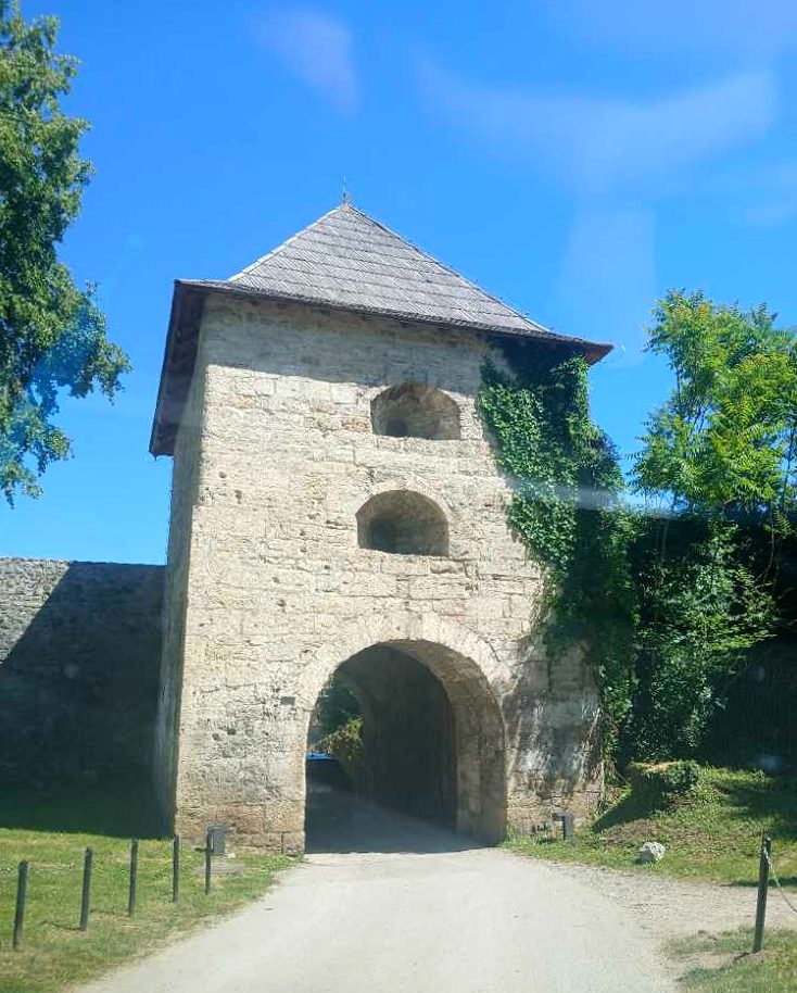 Kastel Fortress gate tower