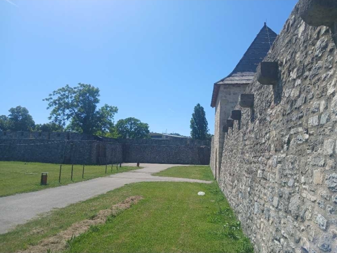 Kastel Fortress walls and tower