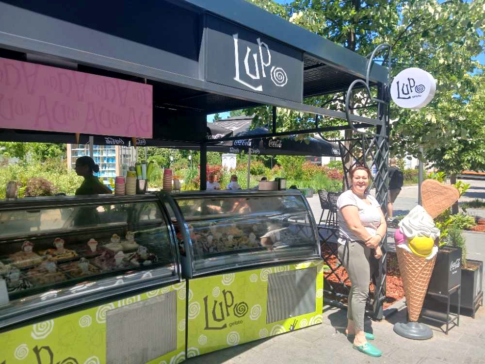 Lupo gelato cart